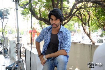 Mirchi Lanti Kurradu Movie On The Sets